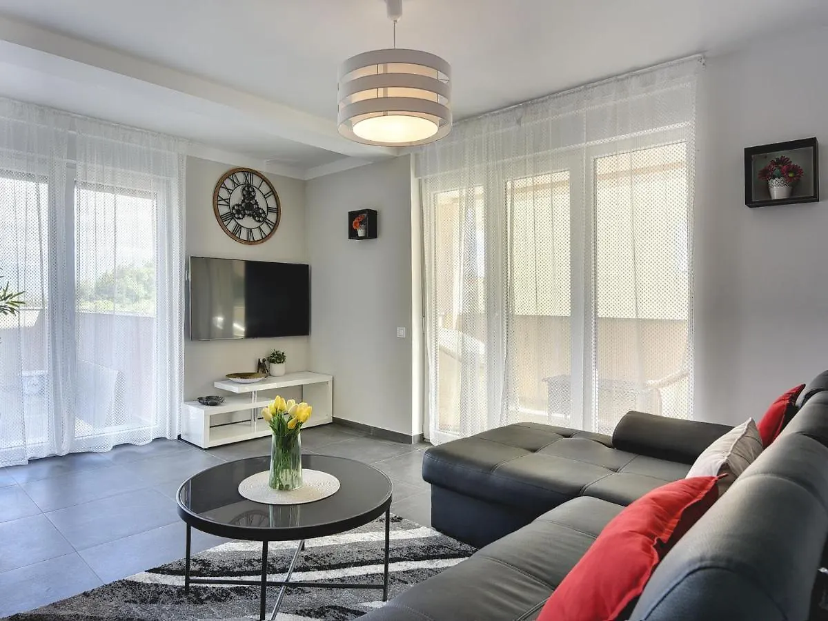 Villa Noemi By Interhome Liznjan 0*,